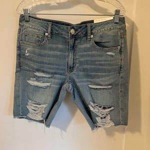 American eagle Tomgirl Bermuda Jean shorts